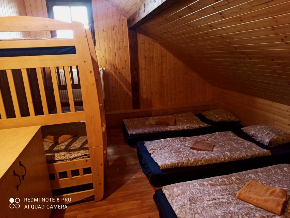 Pensiony A Ubytovani V Kempu Indiana Edrovice Εξωτερικό φωτογραφία